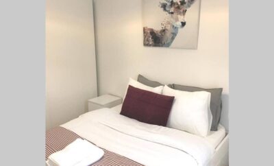 Modern 2 bedrooms in convenient location -3a