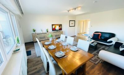 Big Penthouse 2 Bedrooms in Center w Parking and Terrace-41