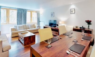 Spacious family apartment with private terrace