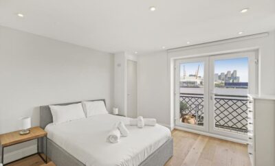 Stunning apartment with direct river views