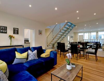 Beautiful 3 Bed Mews House