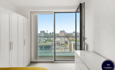 Entire Apartment in the heart of Canary Wharf!