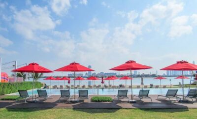 Spacious beachfront 2 bedroom apartment – The 8