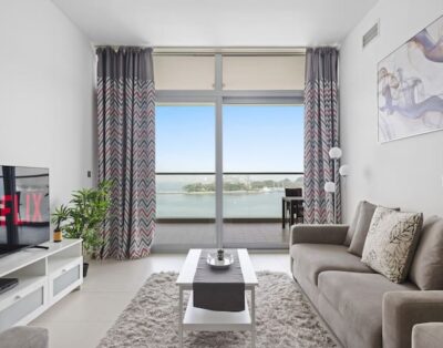 Stunning One Bedroom with Full Sea View