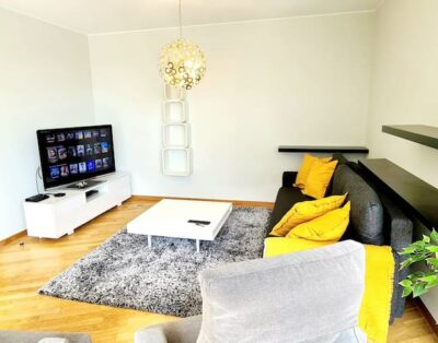 Luxury one bedroom flat with parking&balcony -Cent 2