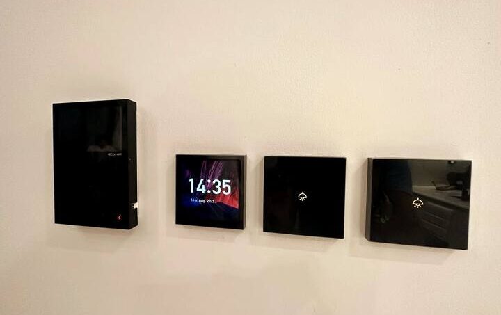 Waterfront apartment with Burj Khalifa view