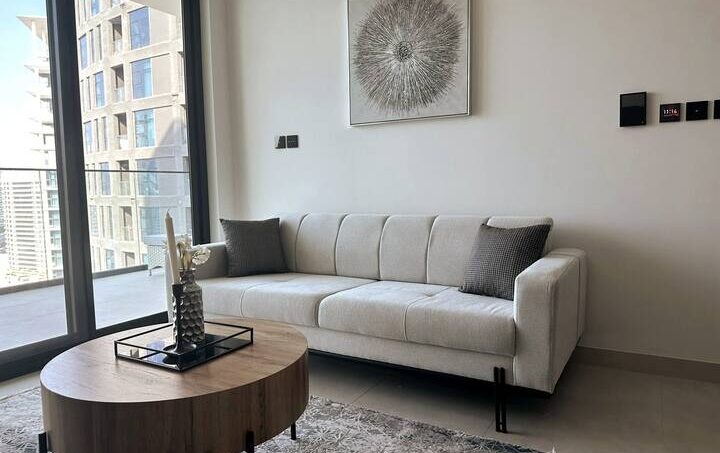 Waterfront apartment with Burj Khalifa view