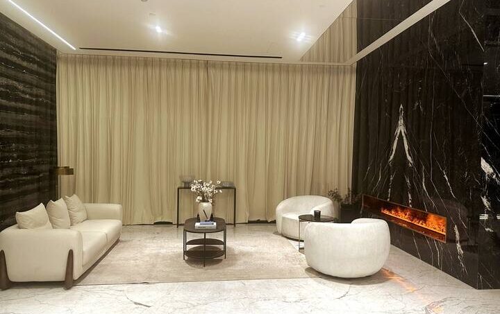 Waterfront apartment with Burj Khalifa view