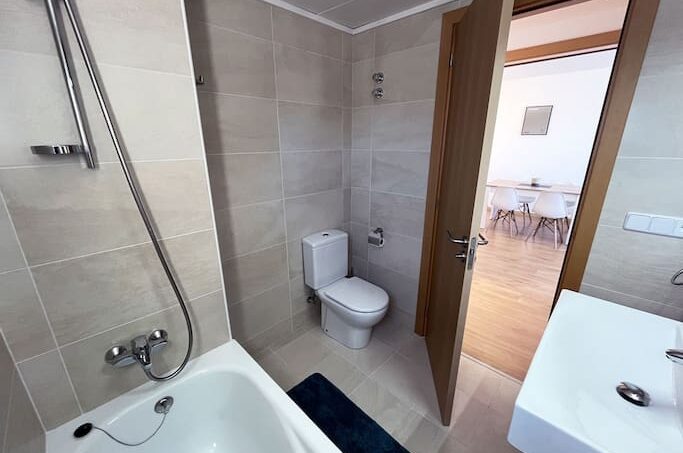 2-bedrooms brand new apartment steps to the beach