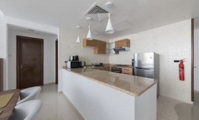 Stylish 2 bd Apt in Business Bay, Prime Location