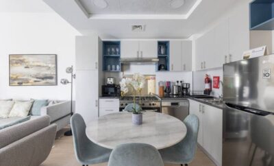 Comfortable 2BD apartment next to metro & mall