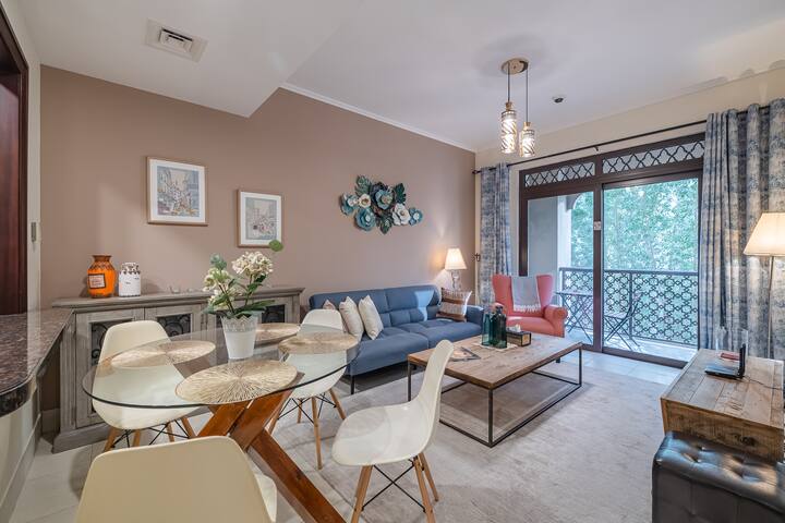 Yansoon 4 I 1BDR Apartment in DowntownIGarden View