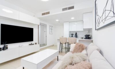 Stylish & Elegant Studio | Rooftop Pool & Jacuzzi