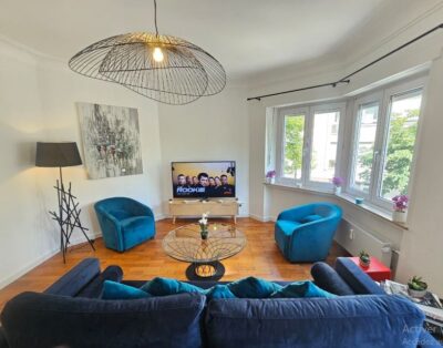Ideal city stay 1BR near train station-GAR15