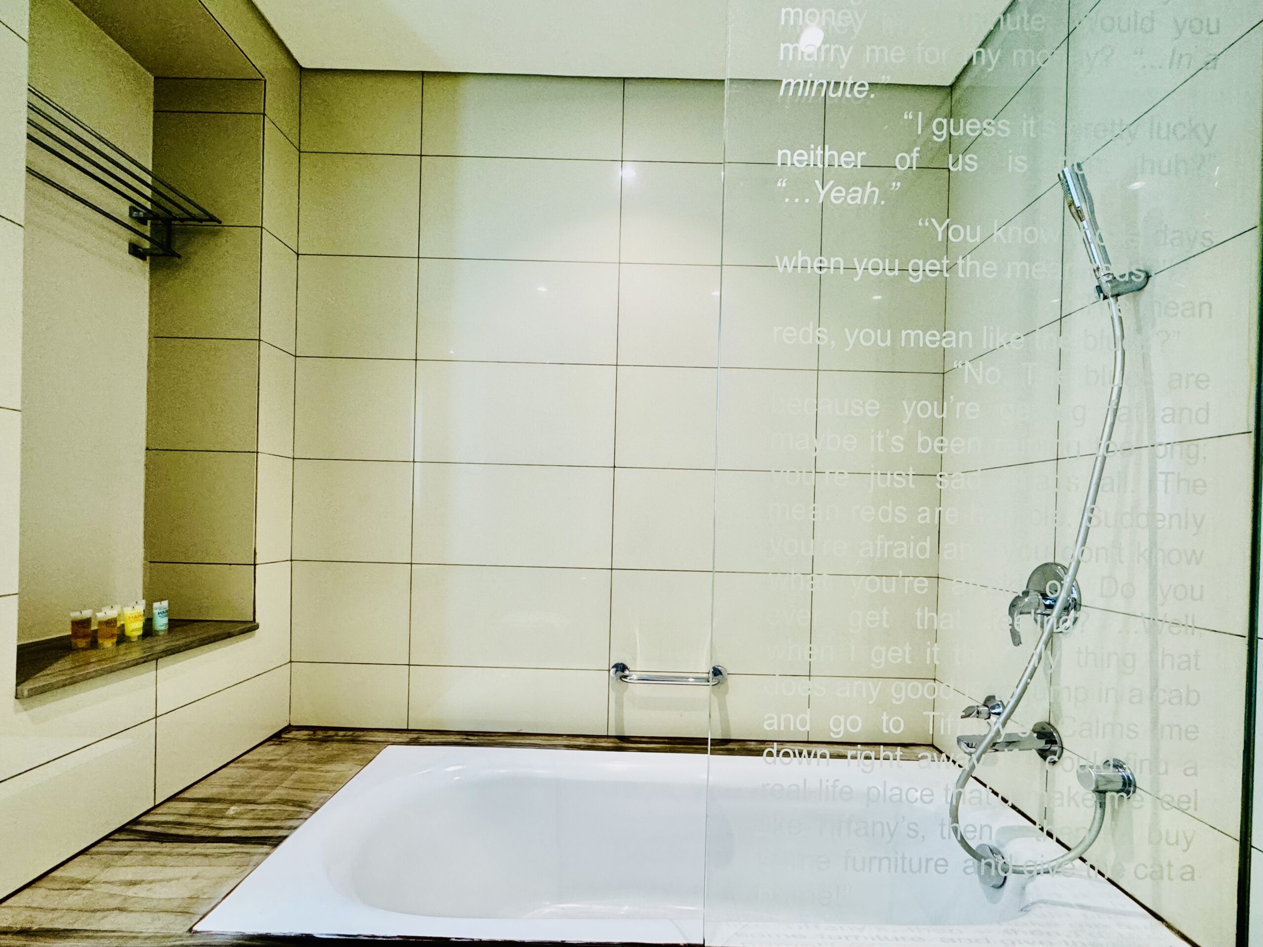 Chic 1BR Apartment at Damac Tower, Paramount