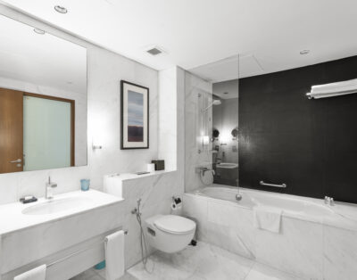 1BR with Partial Fountain & Skyline Views