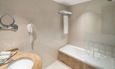 Studio Apartment with Stunning Golf View – Now Available for