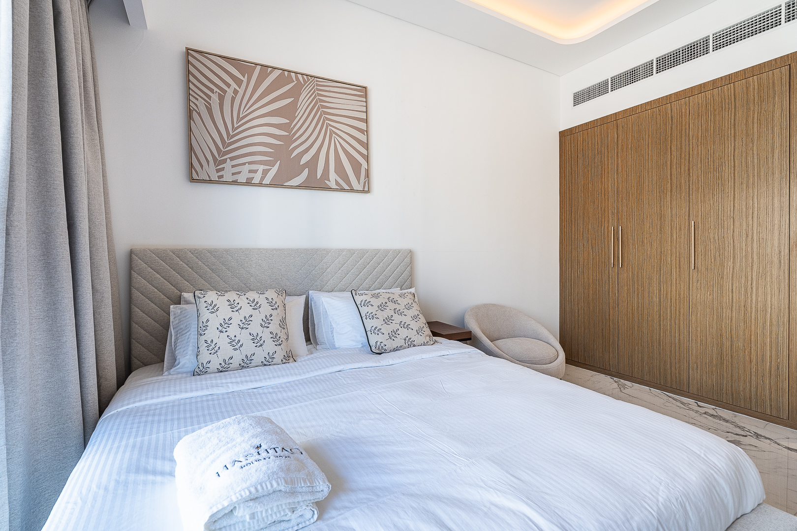 Modern Studio Apartment with Outdoor views