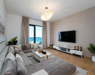 Contemporary La Mer 1BR w/ Beach Access