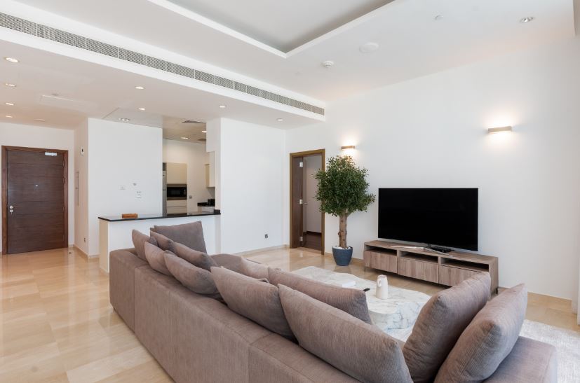Grand 3BR Beachfront Living | Palm Jumeirah